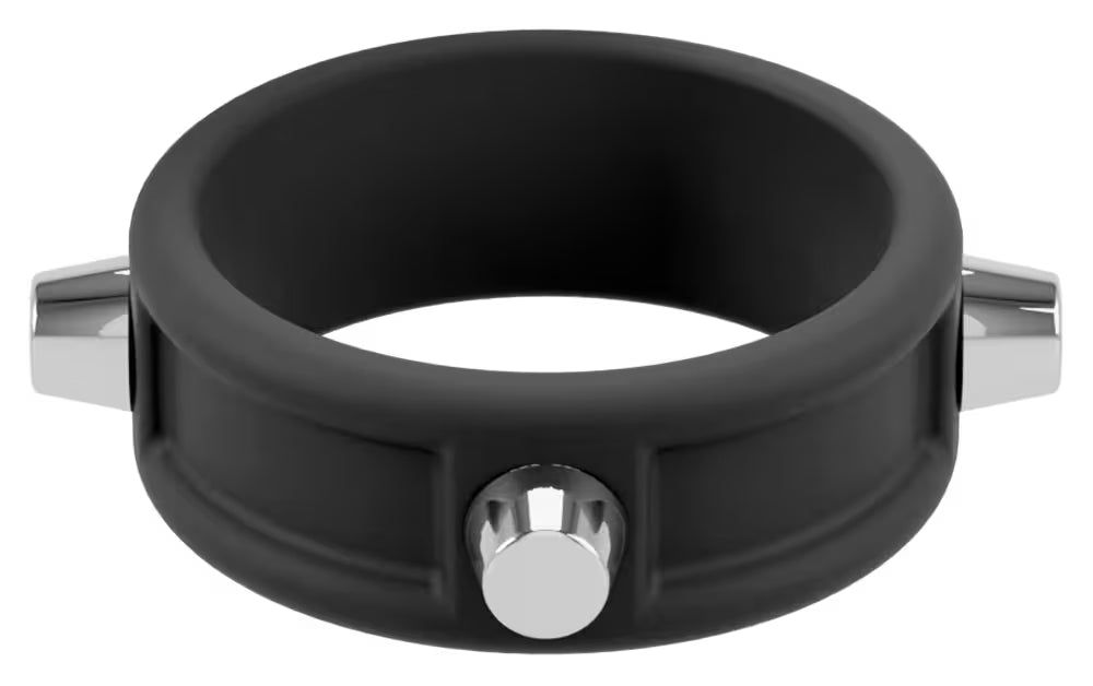 Anneau avec rivets métal