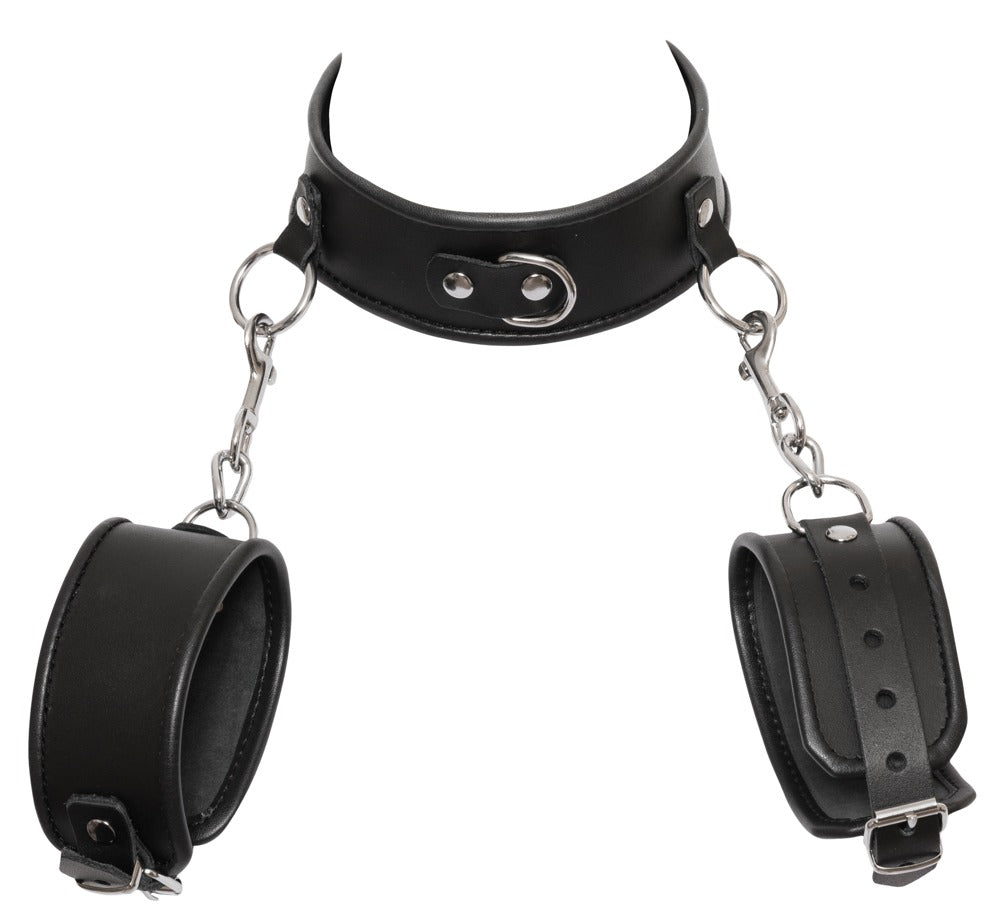 Collier et menottes en cuir de ZADO